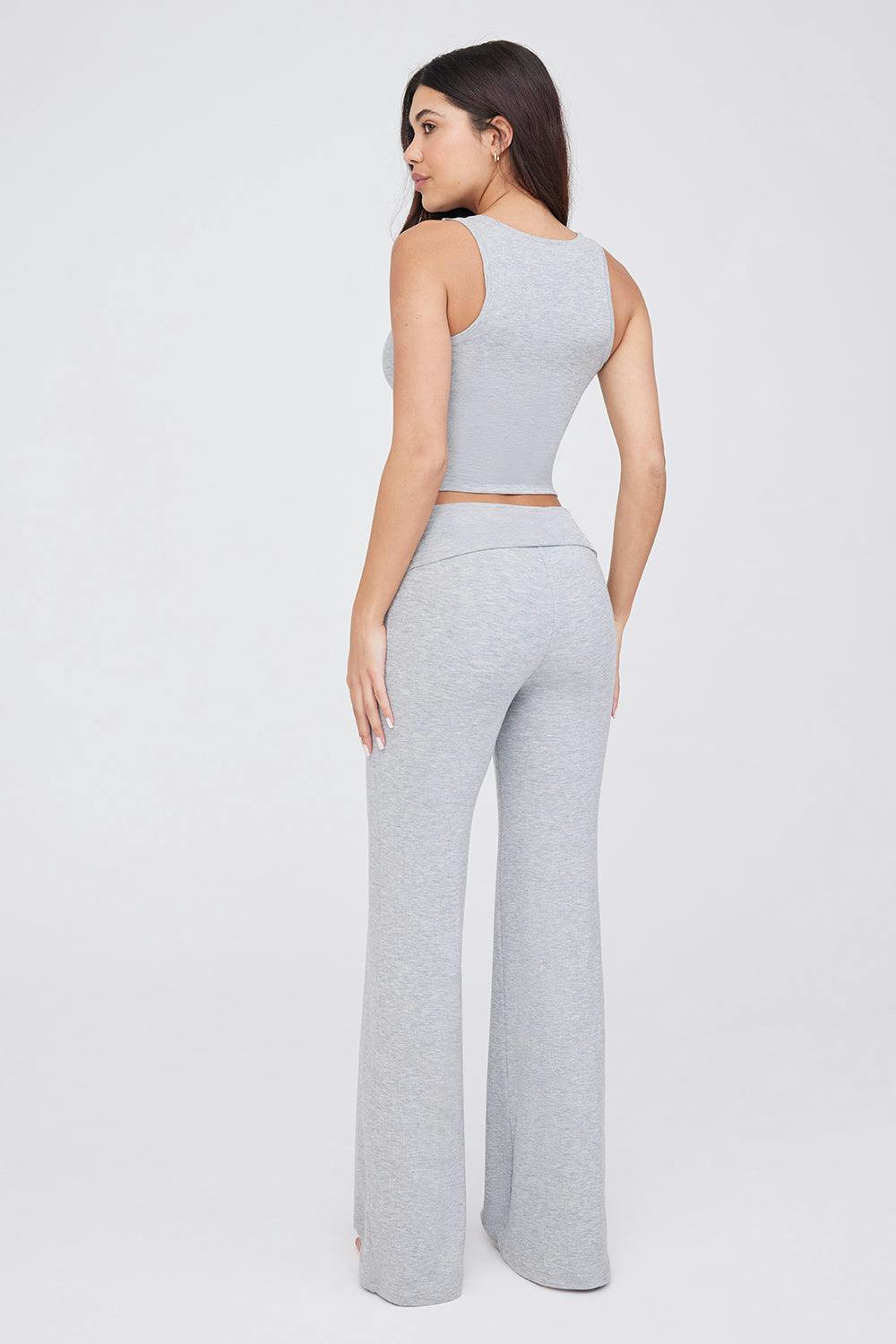 brand-images/TALA_15_GREY_VEST_FLARES_854_1695901462.jpeg