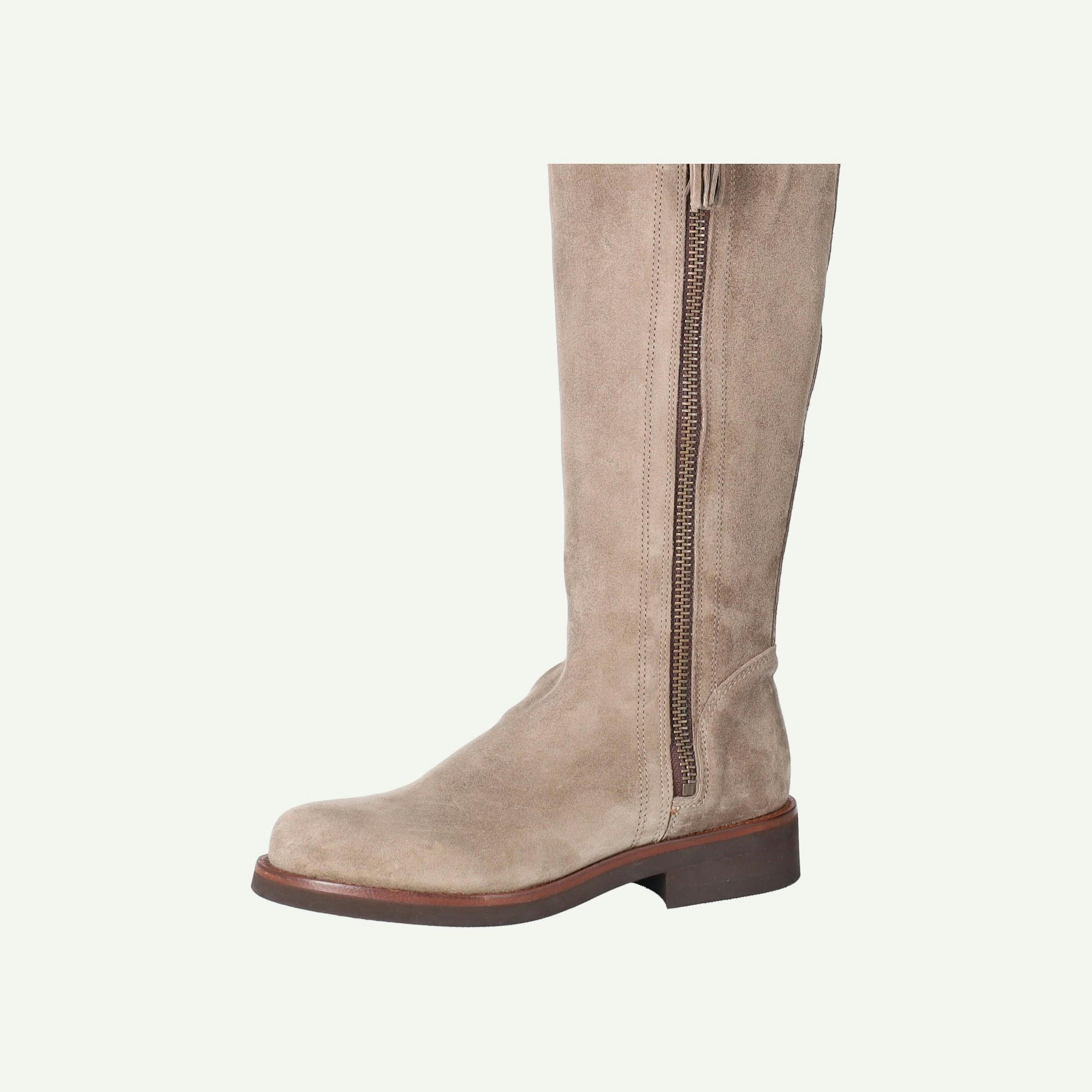 Penelope Chilvers Boots imperfection 5